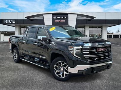 Used 2022 GMC Sierra 1500 SLT w/ SLT Convenience Package