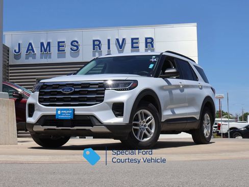 New 2026 Ford Explorer Active AWD/4WD image 1