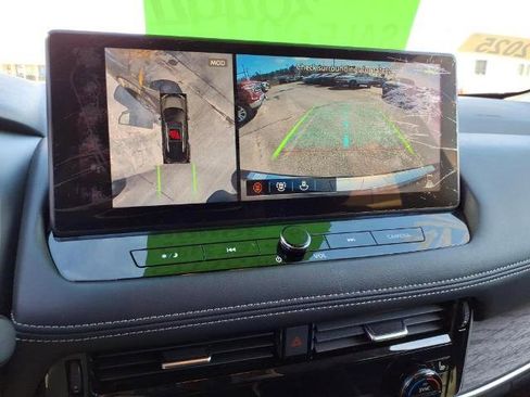 Certified 2025 Nissan Rogue Platinum image 10