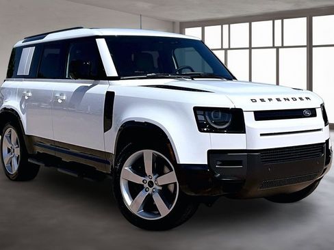 New 2026 Land Rover Defender 110 X-Dynamic SE AWD/4WD image 2