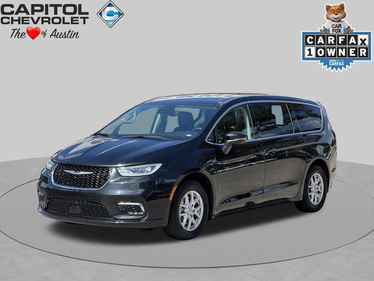 Used 2023 Chrysler Pacifica Touring-L FWD image 1