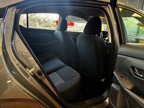 Used 2024 Nissan Sentra SV image 29