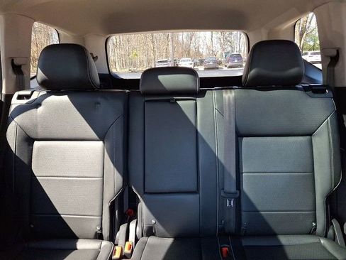 Certified 2022 Volkswagen Atlas SE w/ Panoramic Sunroof Package image 19