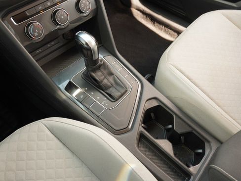 Used 2021 Volkswagen Tiguan S image 18