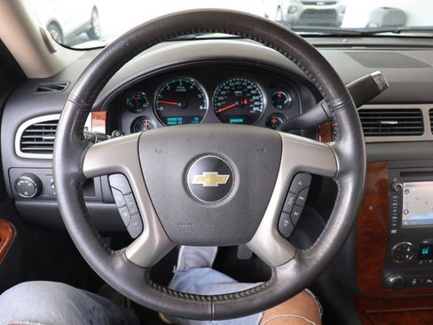 Used 2012 Chevrolet Suburban LTZ RWD image 26