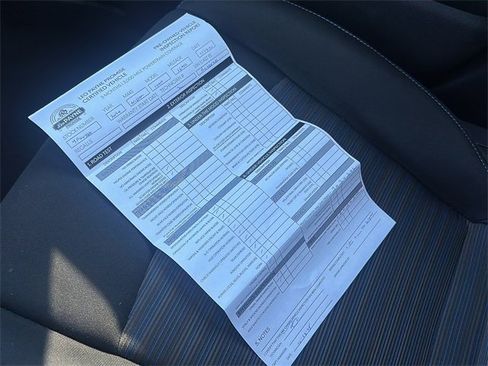 Used 2024 Nissan Leaf S image 39