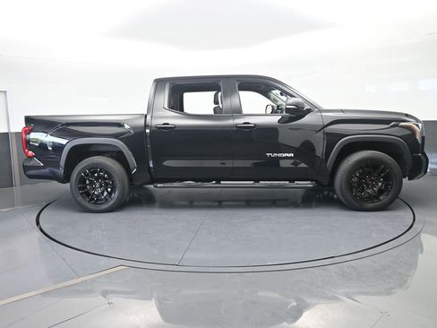 Used 2023 Toyota Tundra SR5 w/ SR5 Premium Package AWD/4WD image 7