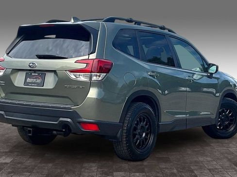 Used 2019 Subaru Forester Premium w/ All-Weather Package AWD/4WD image 14