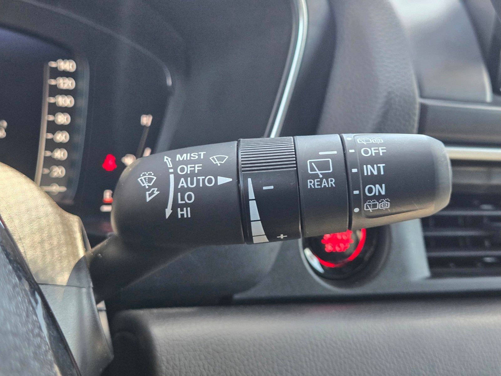 Certified 2025 Honda Pilot Black Edition image 25