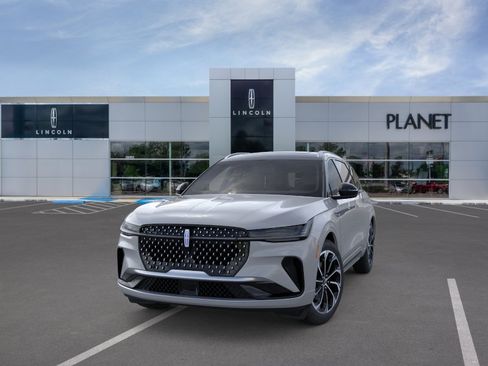 New 2026 Lincoln Nautilus Reserve AWD/4WD image 2