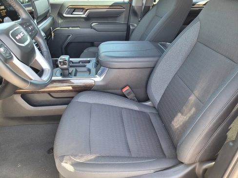 Used 2025 GMC Sierra 1500 Elevation AWD/4WD image 19