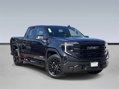 New 2026 GMC Sierra 1500 Elevation w/ Elevation Premium Package