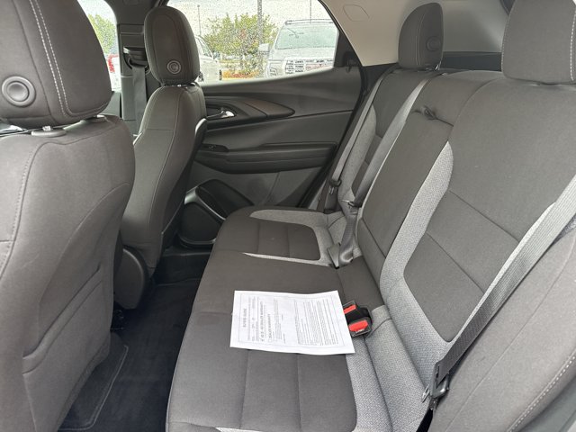Used 2024 Chevrolet TrailBlazer LT w/ Convenience Package FWD image 6