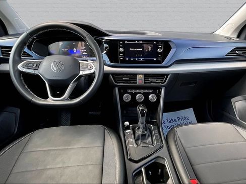 Used 2023 Volkswagen Taos SE FWD image 7