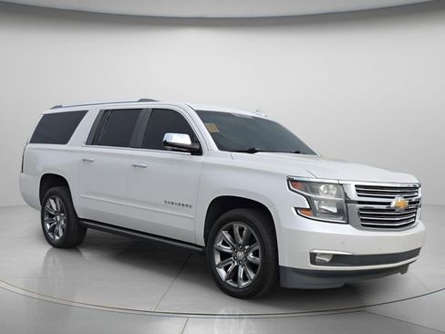 Used 2018 Chevrolet Suburban Premier RWD image 9