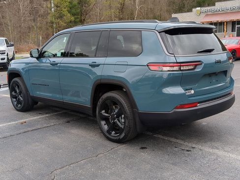 New 2026 Jeep Grand Cherokee L Limited w/ Limited Altitude Package AWD/4WD image 4