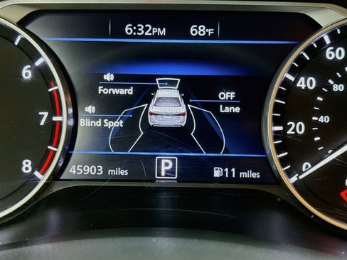 Used 2025 Nissan Sentra SV FWD image 18