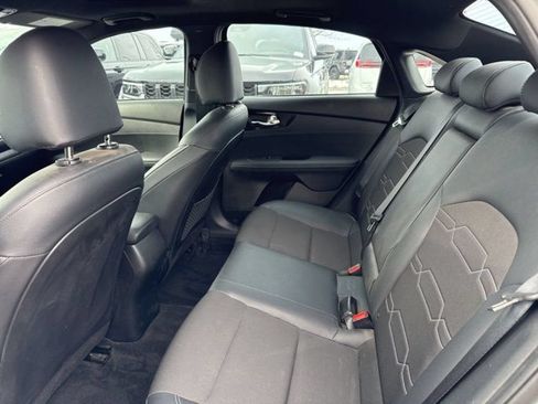Used 2023 Kia Forte GT-Line w/ GT-Line Premium Package FWD image 30