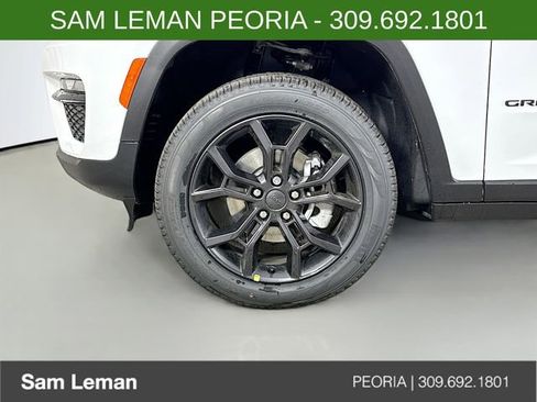 New 2025 Jeep Grand Cherokee Limited image 30