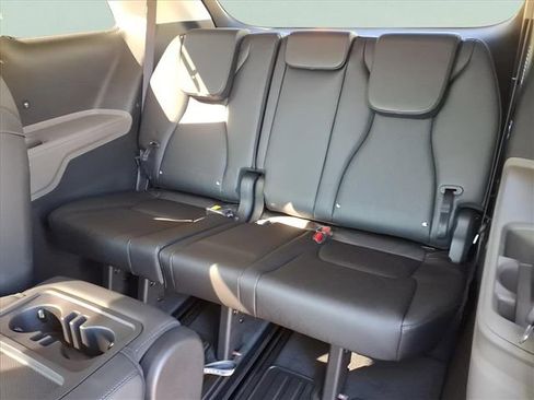 New 2026 Kia Carnival EX image 26