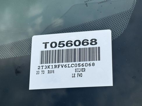 Used 2020 Toyota RAV4 LE FWD image 14