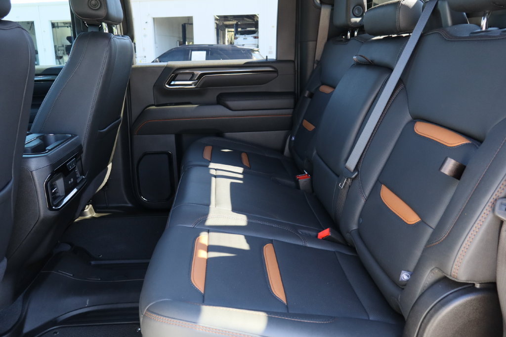 Certified 2025 GMC Sierra 2500 AT4 w/ AT4 Premium Plus Package AWD/4WD image 28
