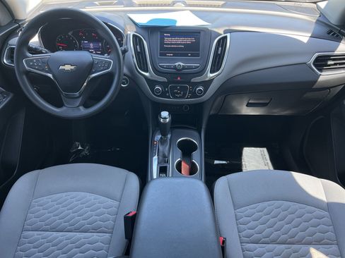 Used 2020 Chevrolet Equinox LT FWD image 2