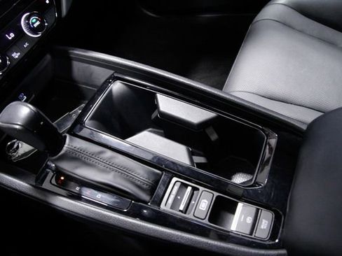 Used 2023 Honda Accord EX-L image 29