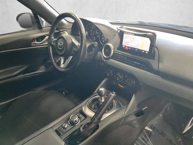 Used 2020 MAZDA MX-5 Miata Sport RWD image 12