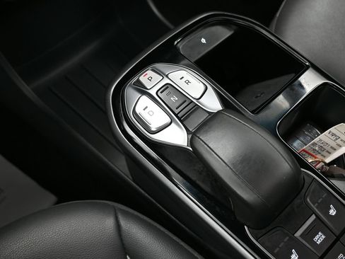 Used 2021 Hyundai Ioniq Limited FWD image 27