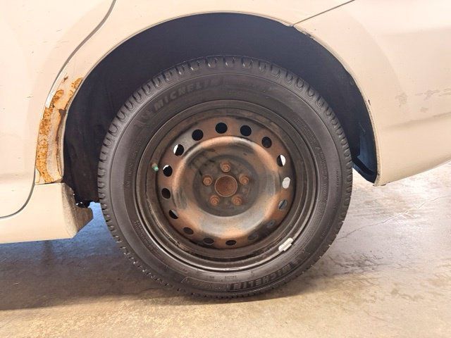 Used 2009 Toyota Matrix FWD image 5