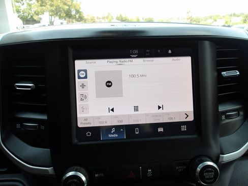 Used 2024 RAM 2500 Big Horn image 17