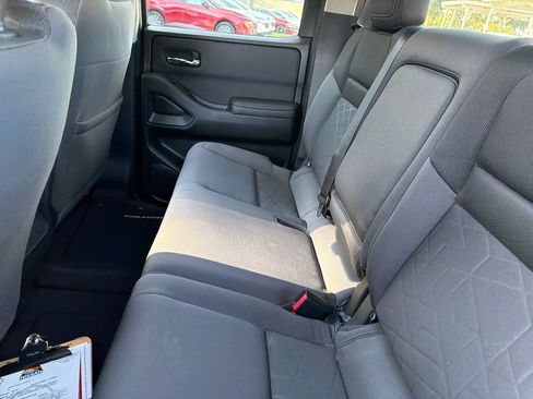 Used 2025 Nissan Frontier SV w/ Tow Package RWD image 29