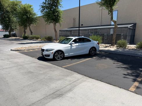 Used 2017 BMW 230i Coupe RWD image 13