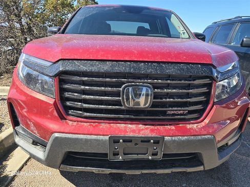 Used 2023 Honda Ridgeline Sport image 2