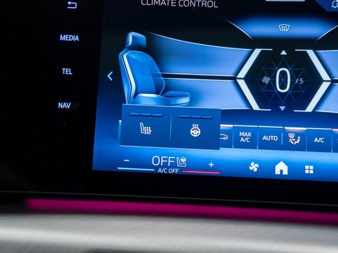 New 2026 BMW X1 xDrive28i w/ M Sport Package image 25