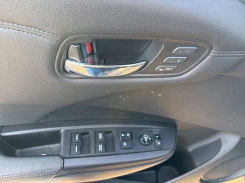 Used 2017 Acura RDX w/ AcuraWatch Plus Package image 17