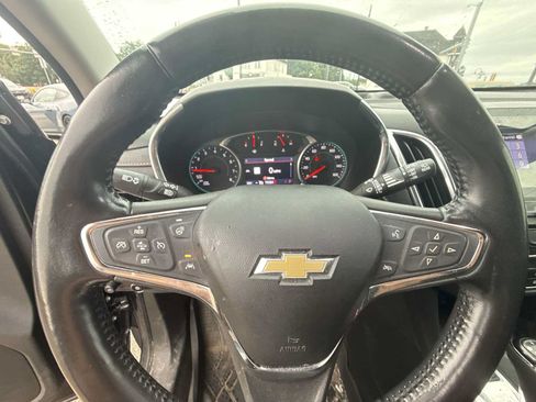 Certified 2021 Chevrolet Equinox Premier AWD/4WD image 11