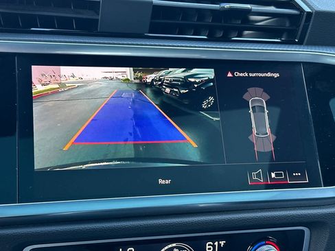 Used 2023 Audi Q3 2.0T Premium image 21