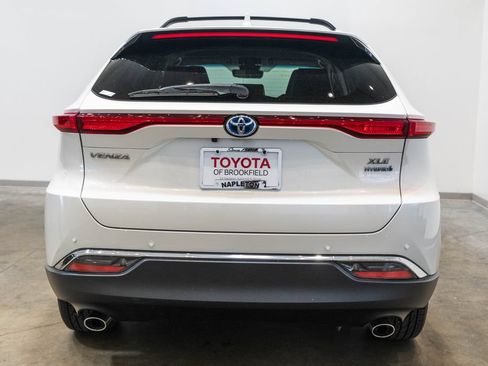 Certified 2021 Toyota Venza XLE w/ Softex Package AWD/4WD image 8