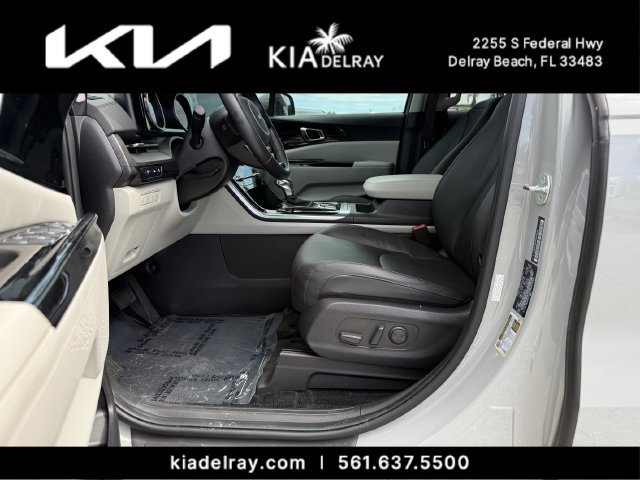 Certified 2024 Kia Carnival EX FWD image 19