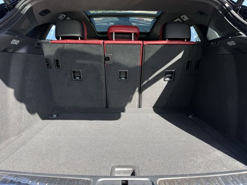 Used 2025 Porsche Macan S image 33