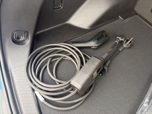 New 2026 Chevrolet Equinox EV LT image 30