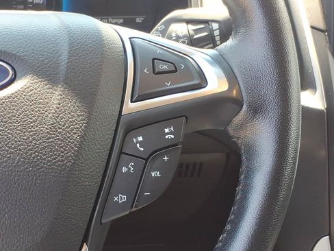 Certified 2023 Ford Edge SEL AWD/4WD image 17