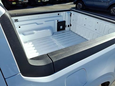 New 2025 Ford Maverick XL image 18