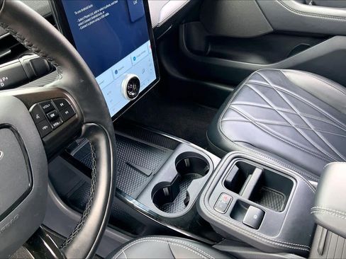 Used 2025 Ford Mustang Mach-E Select RWD image 15
