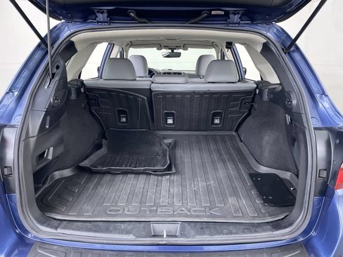 Used 2019 Subaru Outback 2.5i Limited AWD/4WD image 21