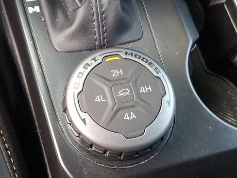 Certified 2025 Ford Bronco Badlands image 25