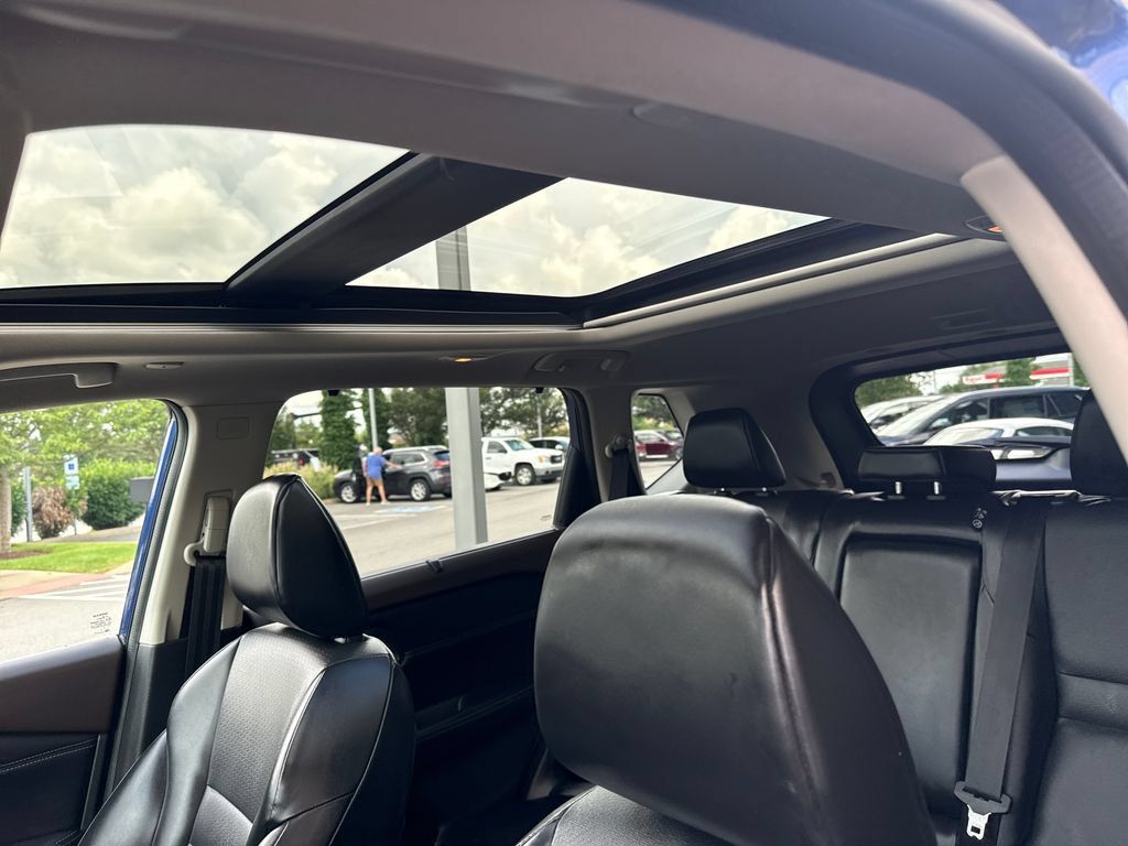 Used 2022 Nissan Rogue SV w/ SV Premium Package FWD image 16