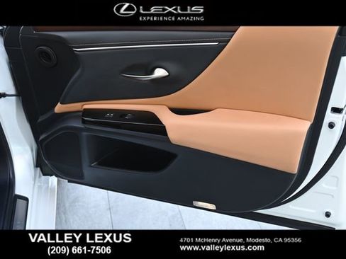 Certified 2024 Lexus ES 350 w/ Premium Package image 18